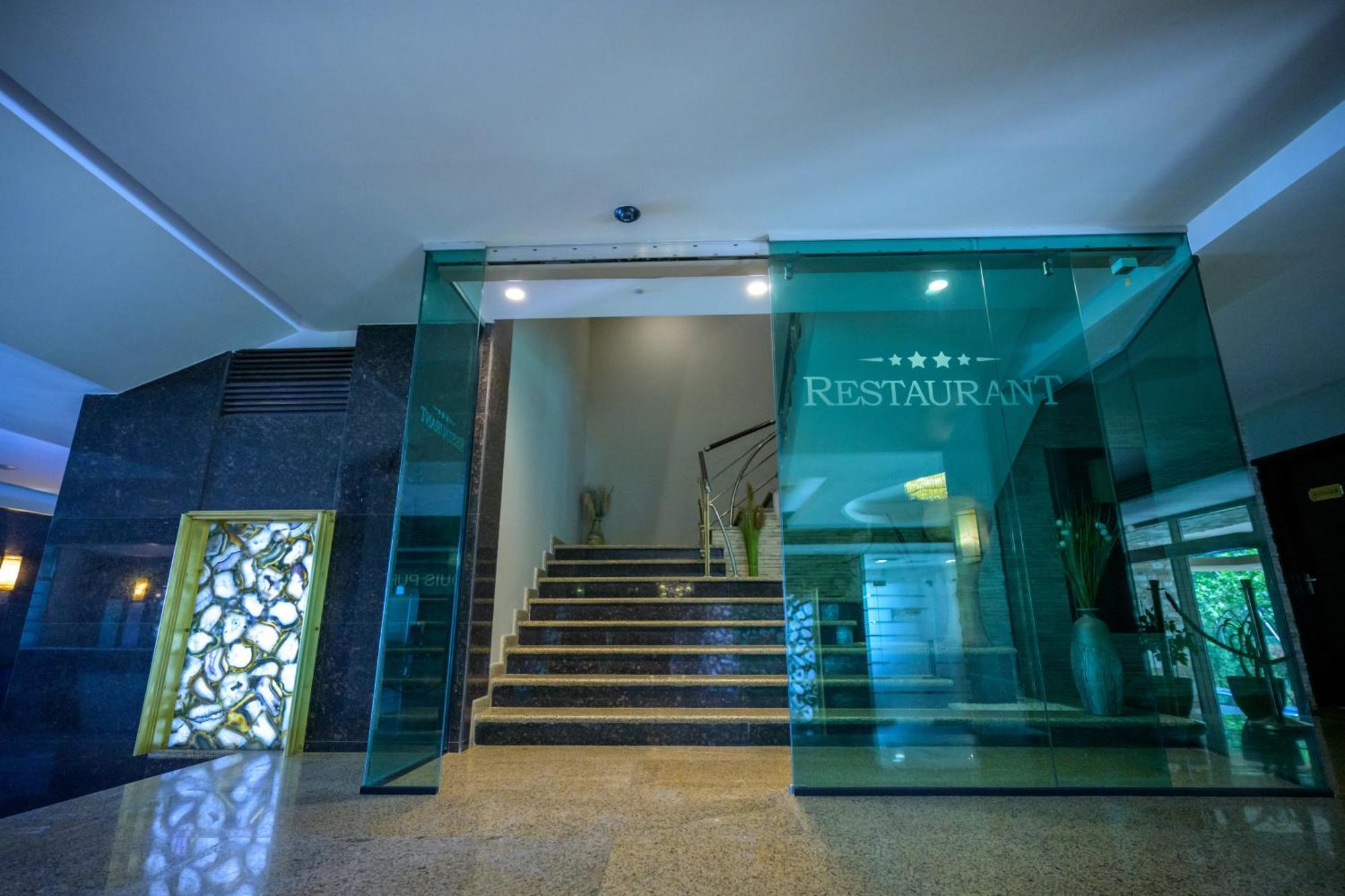 Hotel Esplanada Tulcea Exterior foto